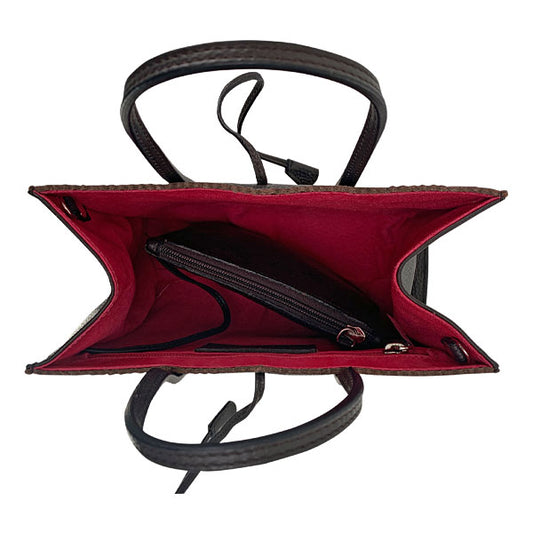 CAPRI WATCH - Borsa "Alba" Camel realizzata in pelle “pieno fiore” di vitello con stampa "Alce”, interno in pelle scamosciata, borsello e tracolla in pelle - Art. 5776 06