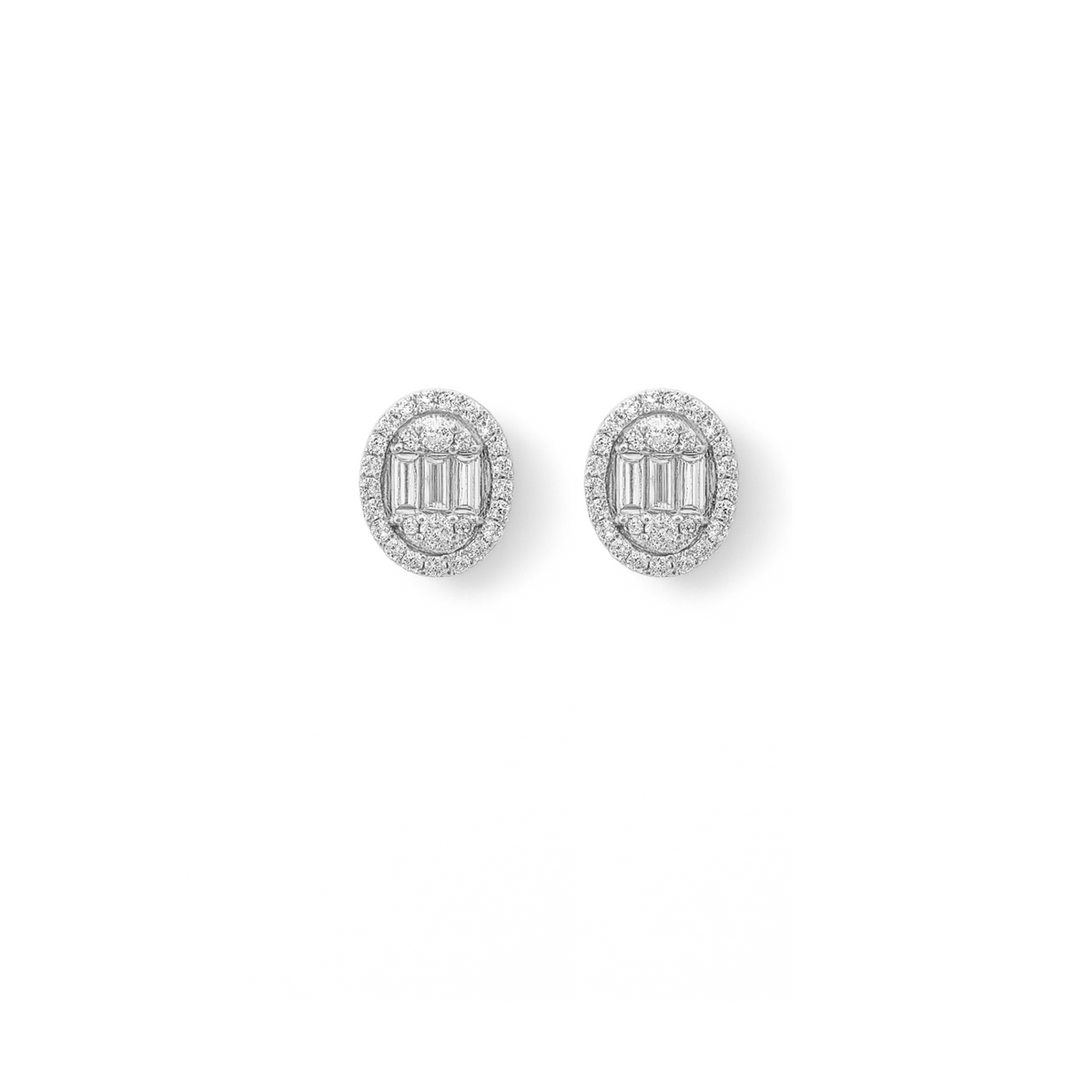 Orecchini Ovali con Contorno con Zirconi Swarovski in Argento 925