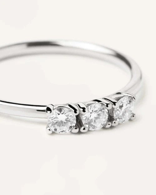 Ring with trio of diamonds